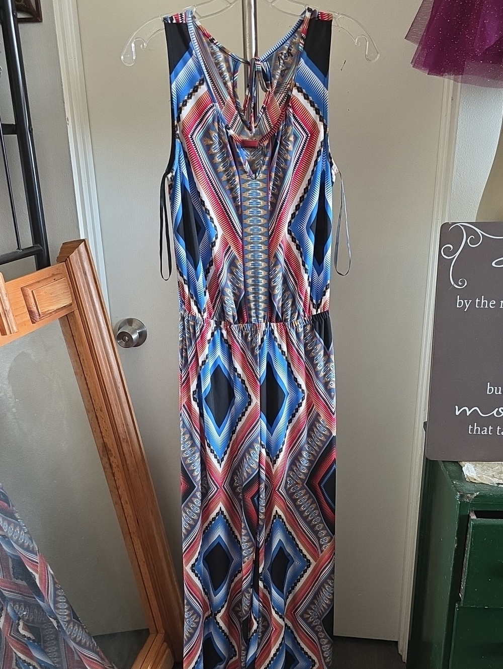 Sleeveless Geometric Print Maxi Dress - Blue/Black/Pink